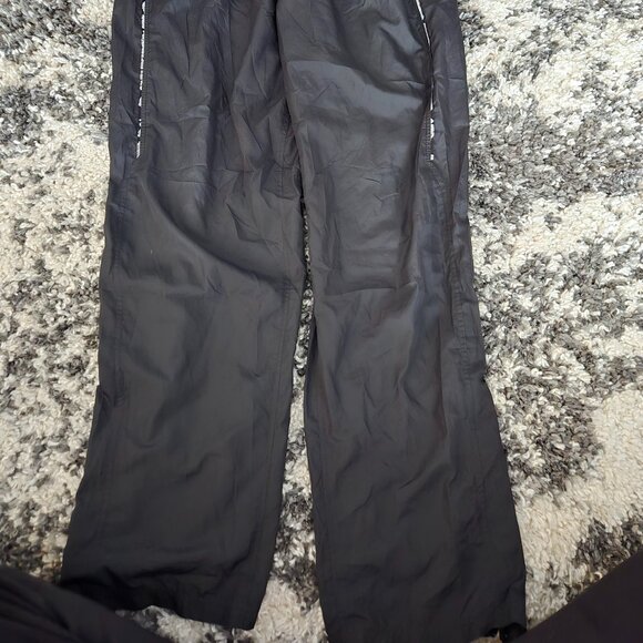 Under Armour Men’s Activewear Pants – Size Large – Good Condition - Picture 2 of 3